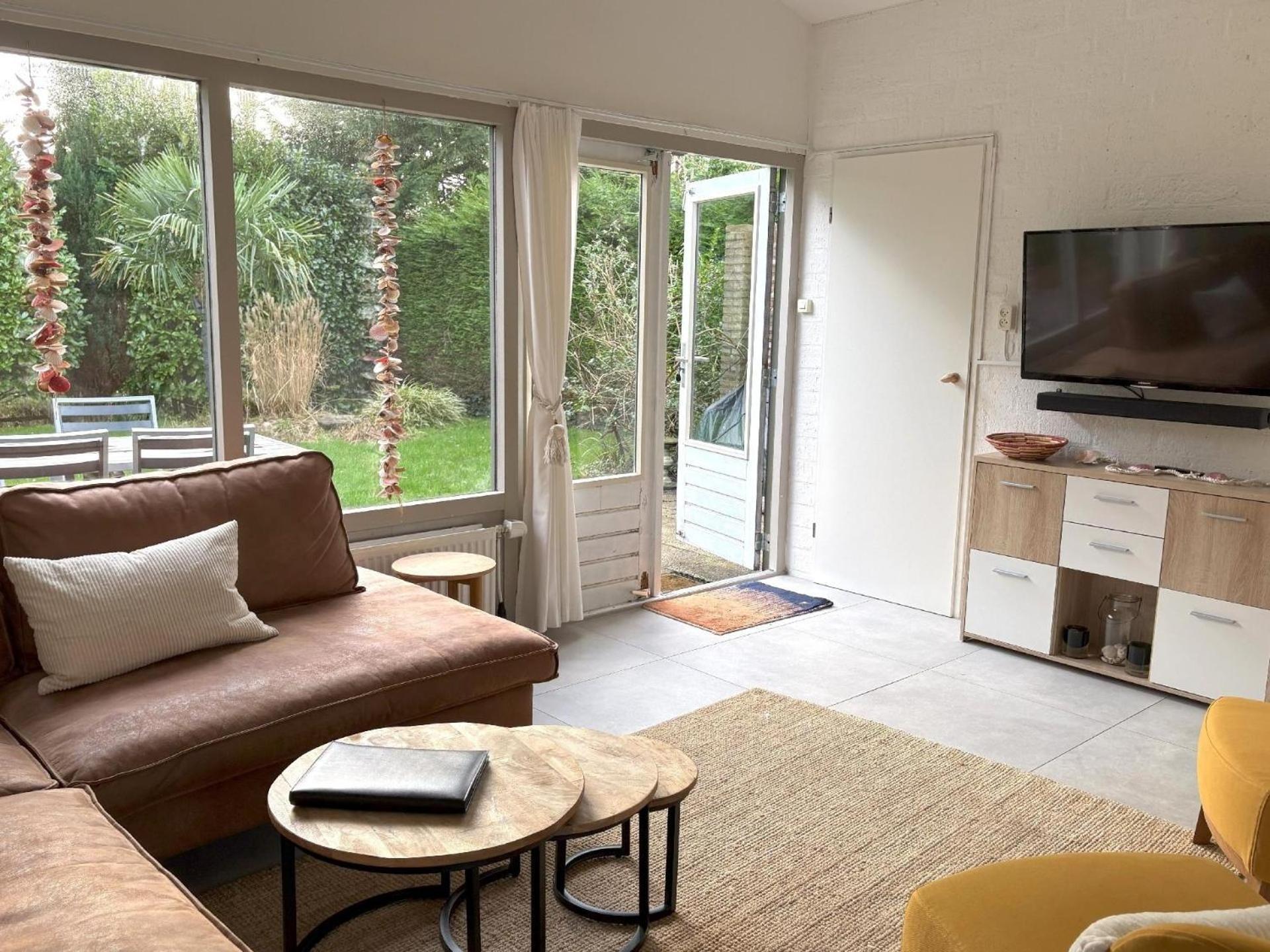 Gemuetliches, Helles Ferienhaus Mit Privatem Garten In Gepflegtem Ferienpark Warmenhuizen Esterno foto